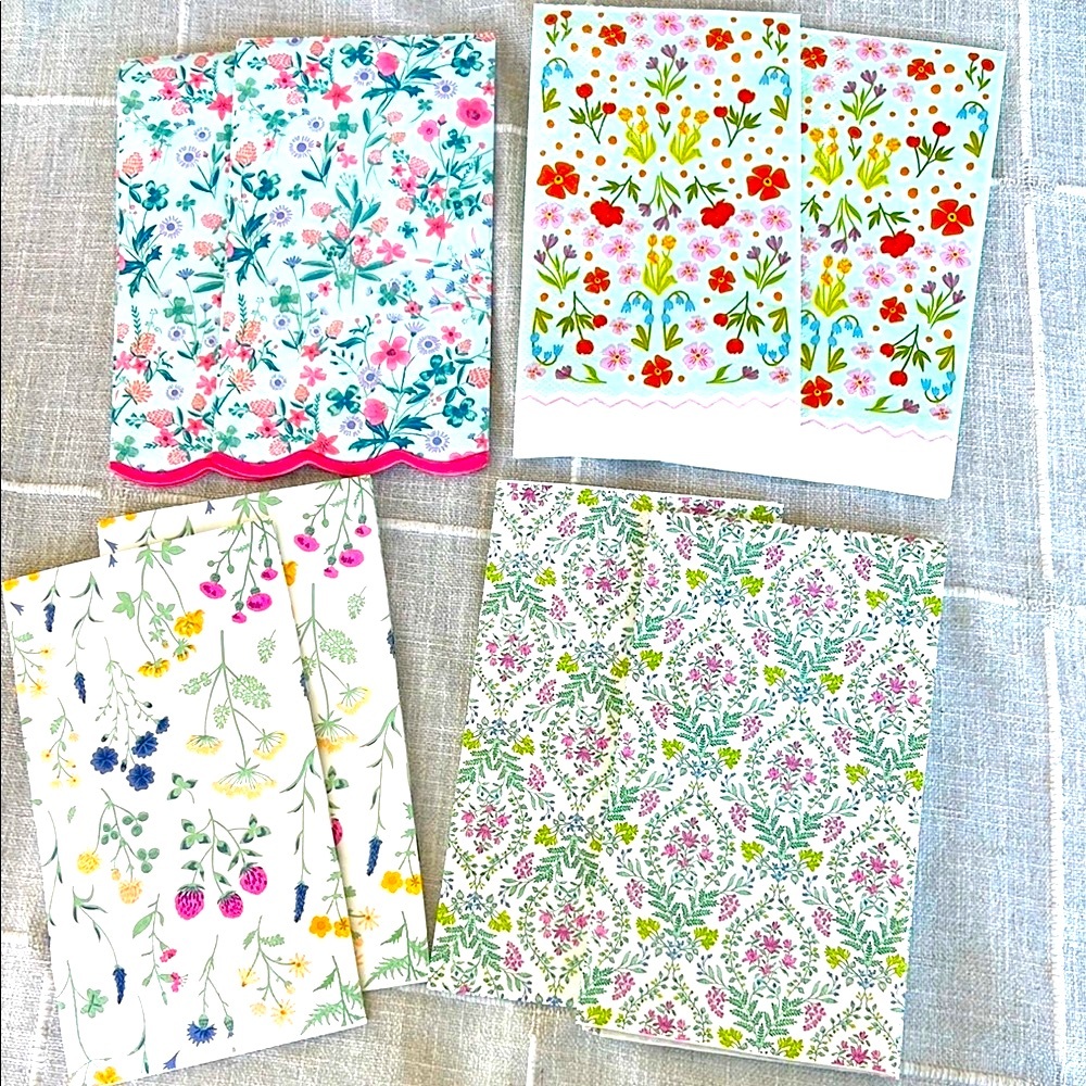 Paper Napkins Set of 8 Floral Patterned for decoupage, crafts, arts, etc